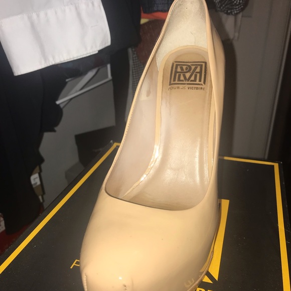 Platform heels - Picture 2 of 3